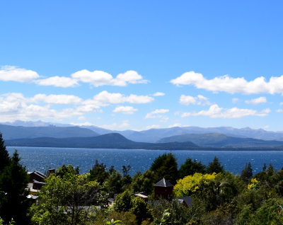 vista sobre el lago en bariloche